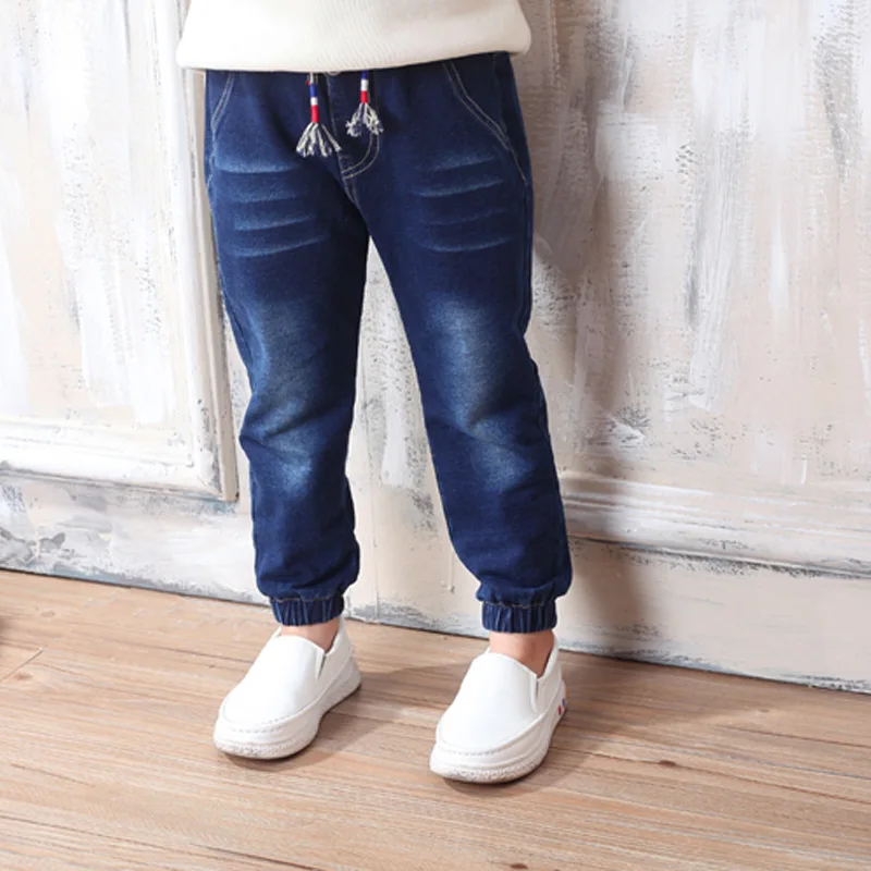 Baby Girls Boys Jeans 2017 New Year Spring Autumn Long Legging Jeans Pants Children Cotton Trouser For Fashion Kids Clothes 
Baby Girls Boys Jeans 2017 New Year Spring Autumn Long Legging Jeans Pants Children Cotton Trouser For Fashion Kids Clothes