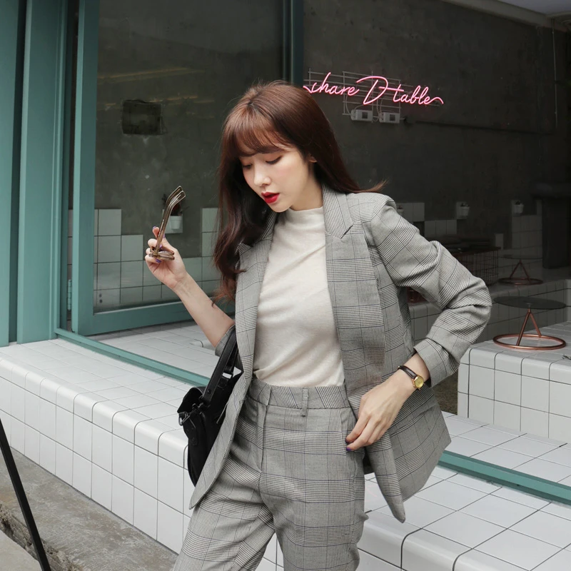 New Fashion 2 Piece set women's OL business office work wearing pant suits Pink Striped Top+pants women's suits
New Fashion 2 Piece set women's OL business office work wearing pant suits Pink Striped Top+pants women's suits