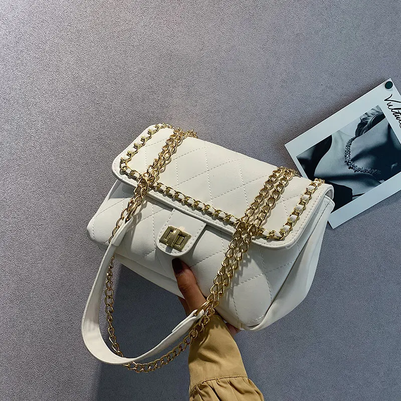 style the 2019 new han edition ling from small bag chain single shoulder bag summer fashion joker worn small package 
style the 2019 new han edition ling from small bag chain single shoulder bag summer fashion joker worn small package