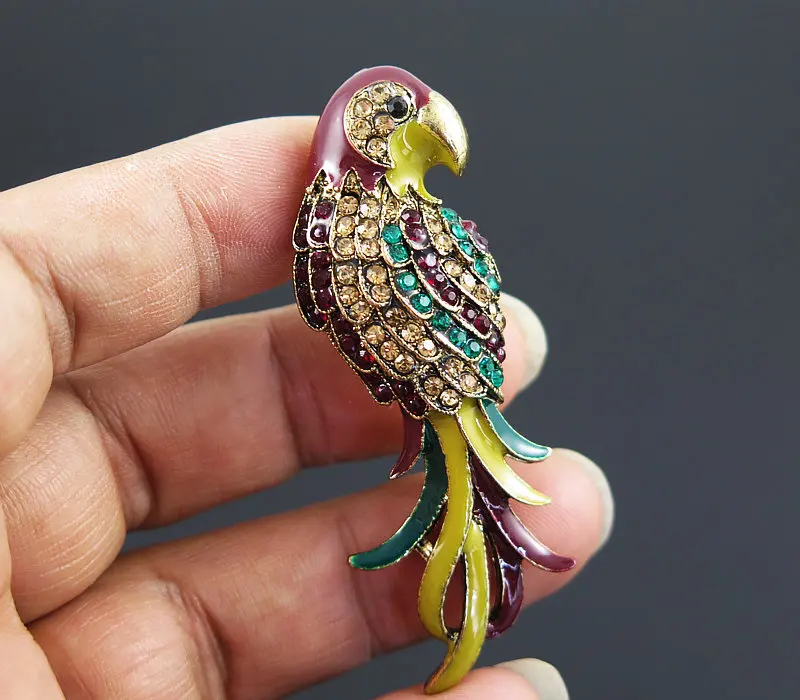 TianBo Unique Colorful Grace Parrot Brooches Pins Ename Bird Porcelain Brosh Broche Strass Badge Collar Lapel Pin Accessories
TianBo Unique Colorful Grace Parrot Brooches Pins Ename Bird Porcelain Brosh Broche Strass Badge Collar Lapel Pin Accessories