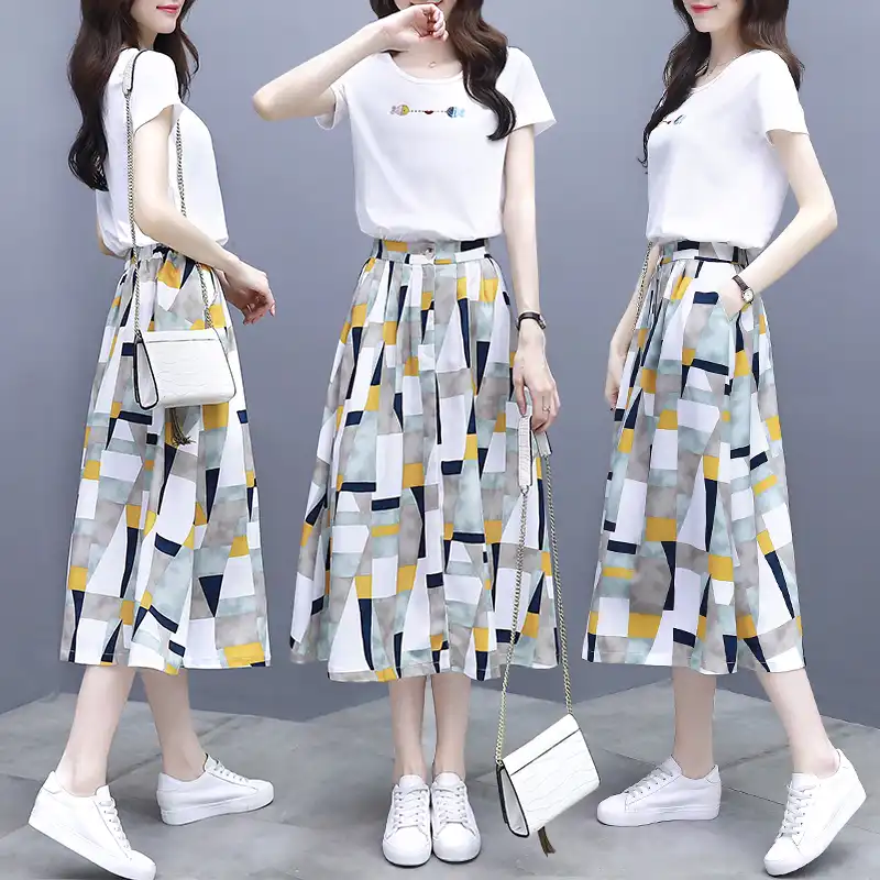 white shirt for long skirt