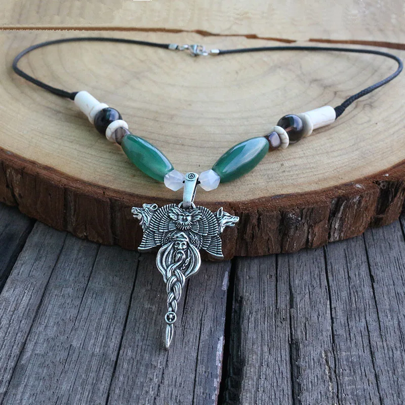 1pcs Bear And Wolf Natural Semi-precous Stone Kolovrat Pendant, Slavic Inspired Jewelry, Viking Dress Tribal Jewelry For Women
1pcs Bear And Wolf Natural Semi-precous Stone Kolovrat Pendant, Slavic Inspired Jewelry, Viking Dress Tribal Jewelry For Women