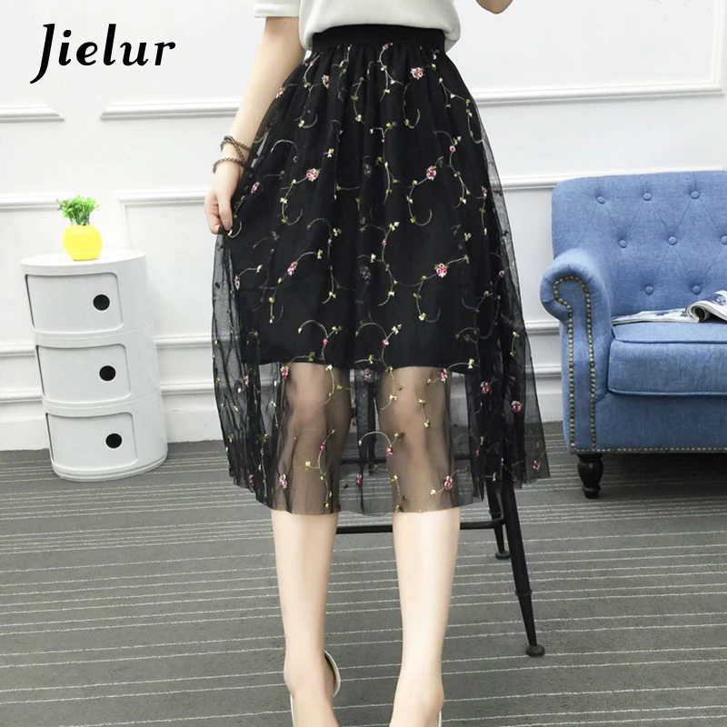Jielur 2019 Chic Floral Embroidery Elegant Mesh Skirt Summer Sweet Girls White Black Soft Skirts High Waist Fashion Saias Female
Jielur 2019 Chic Floral Embroidery Elegant Mesh Skirt Summer Sweet Girls White Black Soft Skirts High Waist Fashion Saias Female