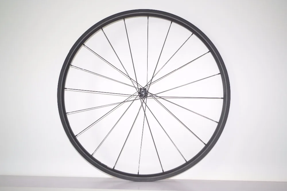 438g super light 20mm x 23mm tubular carbon bicycle wheel front 2X 2 cross for left&right side BITEX BX305 BX305F
438g super light 20mm x 23mm tubular carbon bicycle wheel front 2X 2 cross for left&right side BITEX BX305 BX305F