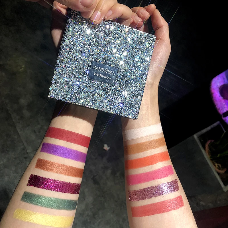 HANDAIYAN 12 Color Nude Shining Eyeshadow Palette Makeup Waterproof Glitter Eye Shadow Smoky Matte Naked Eyeshadow Pigment
HANDAIYAN 12 Color Nude Shining Eyeshadow Palette Makeup Waterproof Glitter Eye Shadow Smoky Matte Naked Eyeshadow Pigment