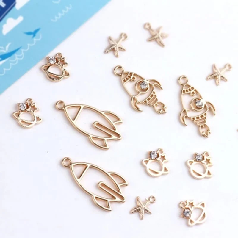 10pcs/pack Rocket Star Hollow Alloy Charms Gold Color Pendant DIY Accessories fit Earring Bracelet Jewelry Makings
10pcs/pack Rocket Star Hollow Alloy Charms Gold Color Pendant DIY Accessories fit Earring Bracelet Jewelry Makings