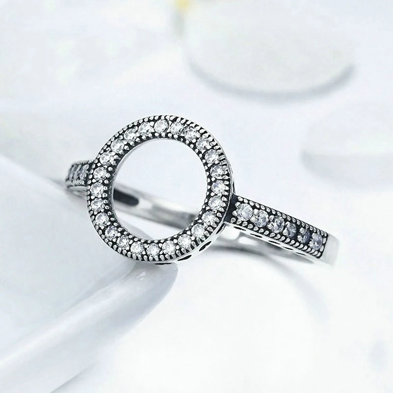 Hot Fashion Fashion Rhinestone Halo Ring Round Finger Ring Female Wedding Engagement Jewelry Size 6-10
Hot Fashion Fashion Rhinestone Halo Ring Round Finger Ring Female Wedding Engagement Jewelry Size 6-10