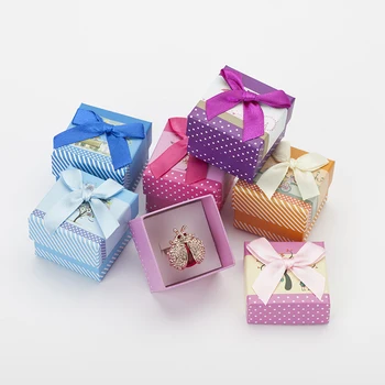 New Arrive 5*5*3cm Earrings Ring Box Mix Color Jewelry Gift Boxes Fashion Paper Packaging Cardboard Display & Storage Box 6pcs
New Arrive 5*5*3cm Earrings Ring Box Mix Color Jewelry Gift Boxes Fashion Paper Packaging Cardboard Display & Storage Box 6pcs