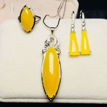 C82#925 silver inlaid natural chalcedony set, the jade face is clean and translucent
C82#925 silver inlaid natural chalcedony set, the jade face is clean and translucent