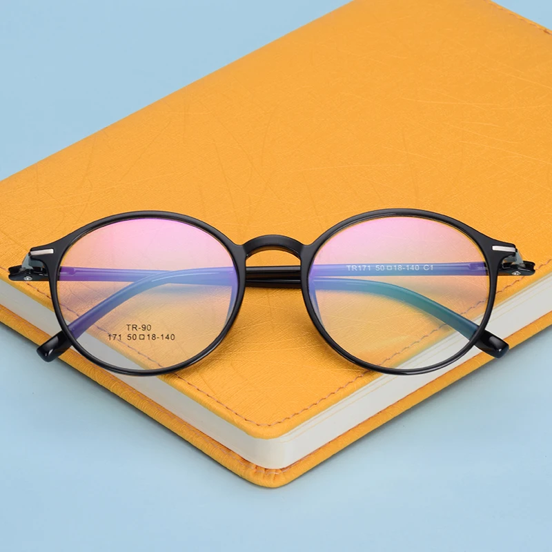 The New TR90 women Glasses frame retro optical clear Full box Eyeglasses frame Men prescription glasses frames 171
The New TR90 women Glasses frame retro optical clear Full box Eyeglasses frame Men prescription glasses frames 171