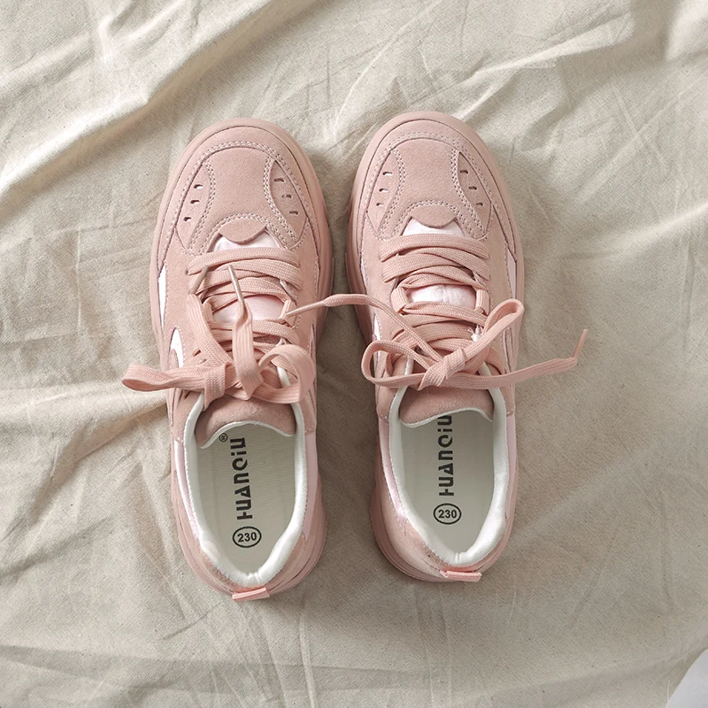 Women Sneakers Pink Solid Color Lace Up 2018 New Fashion Pigskin Woman Casual Shoes Outdoor Footwear Comfortable High Quality
Women Sneakers Pink Solid Color Lace Up 2018 New Fashion Pigskin Woman Casual Shoes Outdoor Footwear Comfortable High Quality