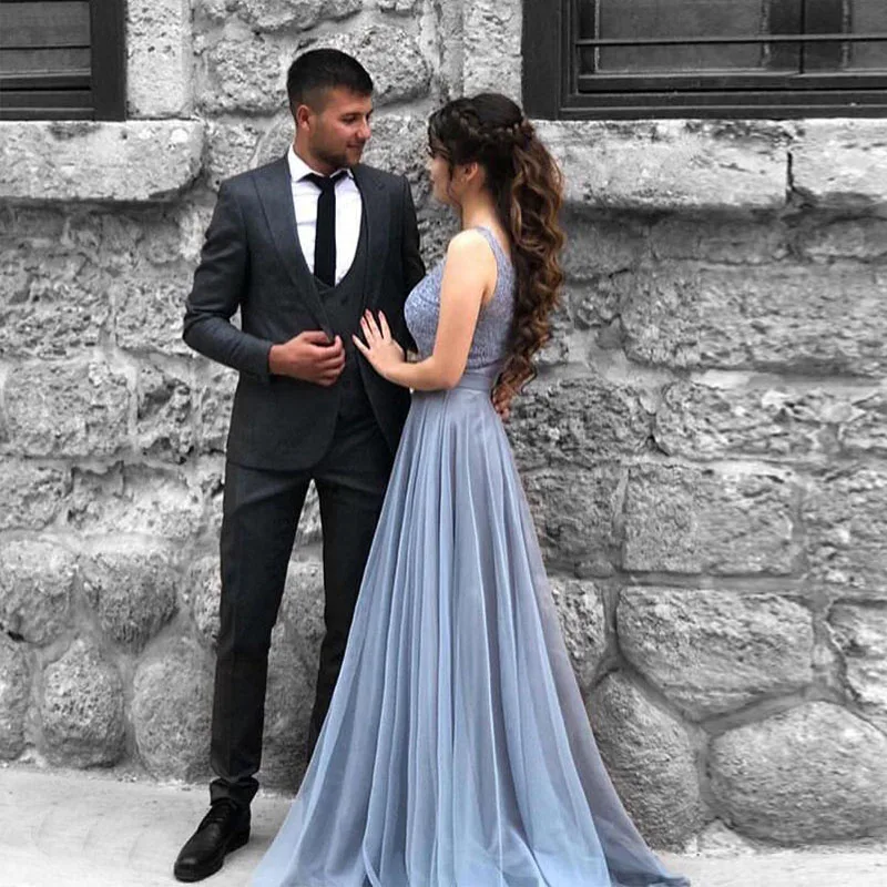 Elegant Lace Evening Dresses Scoop Neck Sleeveless A-line Formal Evening Party Dresses 2019 New Gray Women Vestidos De Festa
Elegant Lace Evening Dresses Scoop Neck Sleeveless A-line Formal Evening Party Dresses 2019 New Gray Women Vestidos De Festa