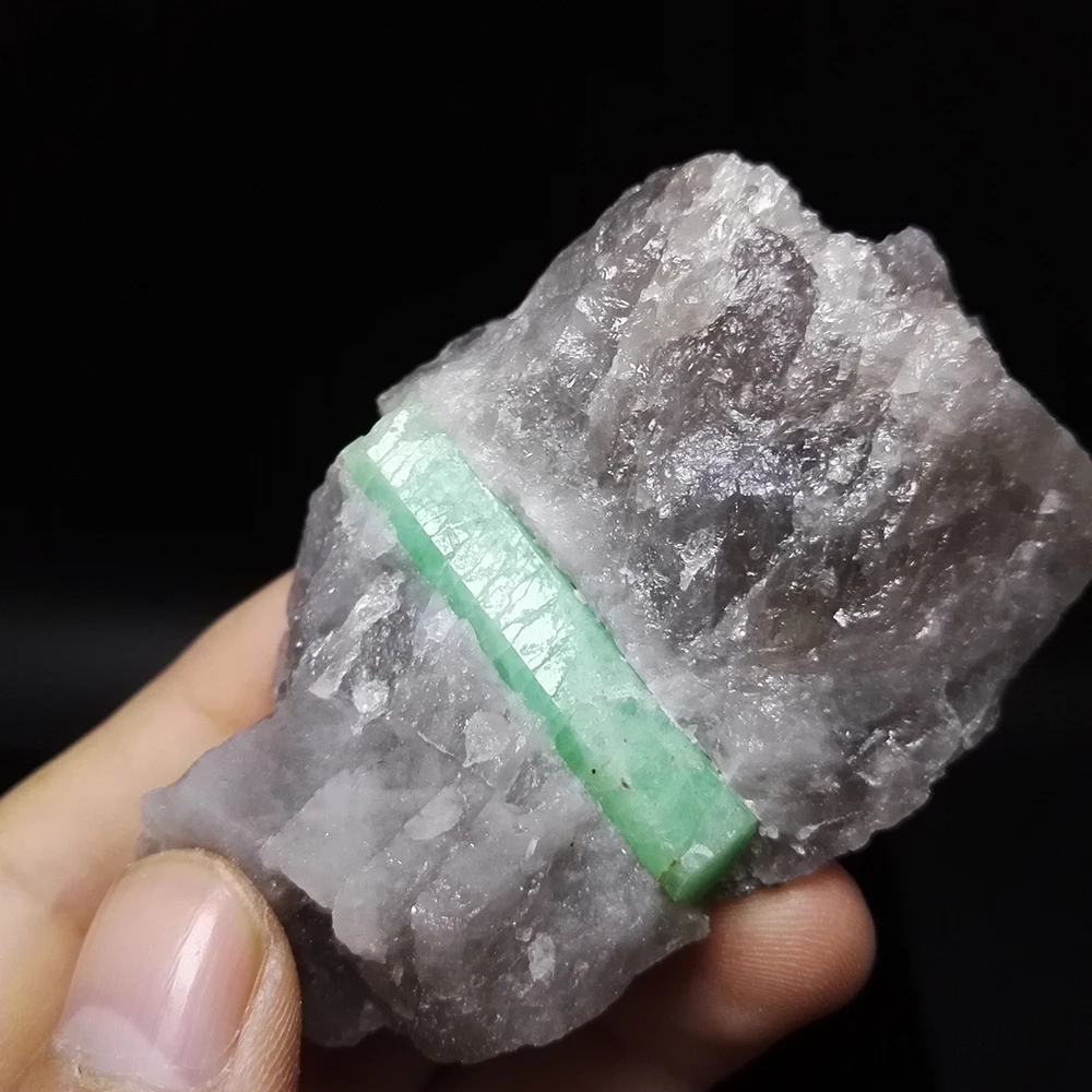 113.9g NATURAL Stones and Minerals Rock Emerald green symbiosis with quartz crystal gem stone ore sample collection ZML3
113.9g NATURAL Stones and Minerals Rock Emerald green symbiosis with quartz crystal gem stone ore sample collection ZML3