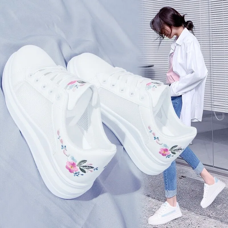 2019Women Casual Shoes Summer Spring Women Shoes Fashion Embroidered Breathable Hollow Lace-Up Sneakers Women shoes
2019Women Casual Shoes Summer Spring Women Shoes Fashion Embroidered Breathable Hollow Lace-Up Sneakers Women shoes