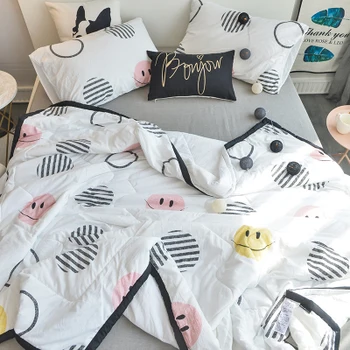 3/4 piece Soft Summer Quilt 150*200cm/200/230cm Fashion Korean Lace Style Thin Summer Blanket Skin Friendly Bedding Quilt
3/4 piece Soft Summer Quilt 150*200cm/200/230cm Fashion Korean Lace Style Thin Summer Blanket Skin Friendly Bedding Quilt