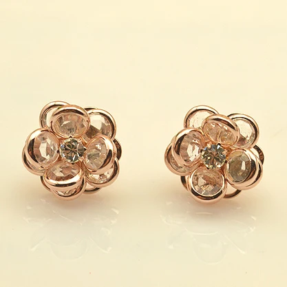 USTAR White Crystals Layers Flower Earrings Gold color Fashion Stud Earring for Women Wedding Party Jewelry 982
USTAR White Crystals Layers Flower Earrings Gold color Fashion Stud Earring for Women Wedding Party Jewelry 982