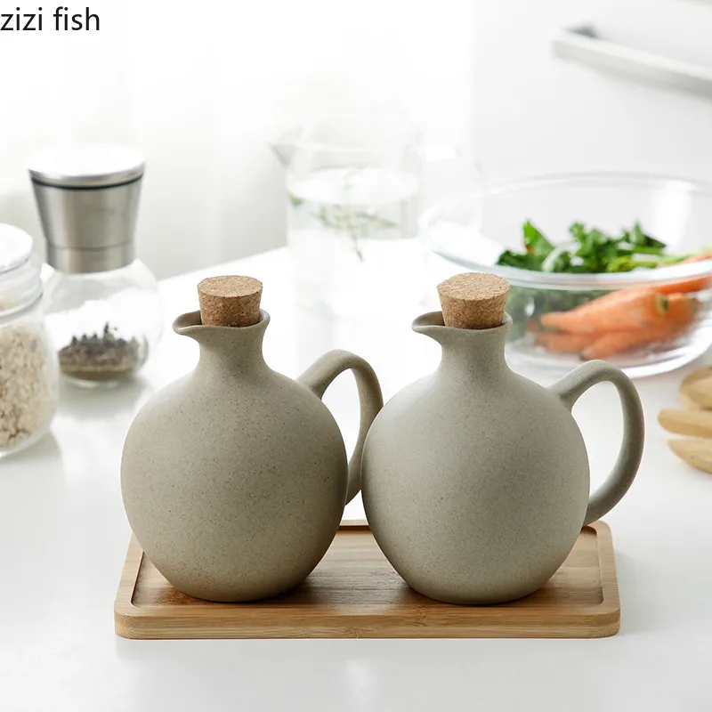 2pcs/set Japanese Style Ceramics Spice Jar Oil Can Wooden Stopper Soy Sauce/vinegar Bottle Flagon Family Kitchen Supplies 500ml
2pcs/set Japanese Style Ceramics Spice Jar Oil Can Wooden Stopper Soy Sauce/vinegar Bottle Flagon Family Kitchen Supplies 500ml