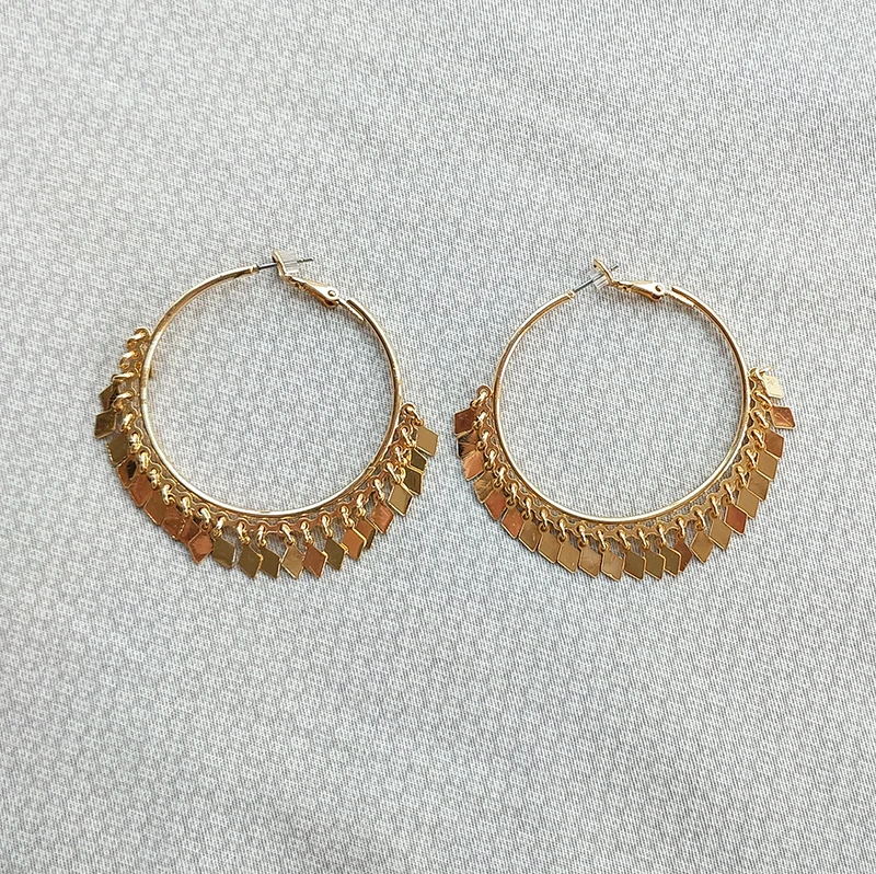 4.6cm Fashion Multi Rhombus Tassel Hoops Earrings for Women Hip Hop Gold Color Alloy Big Circle Hoops Earrings Hot Jewelry
4.6cm Fashion Multi Rhombus Tassel Hoops Earrings for Women Hip Hop Gold Color Alloy Big Circle Hoops Earrings Hot Jewelry