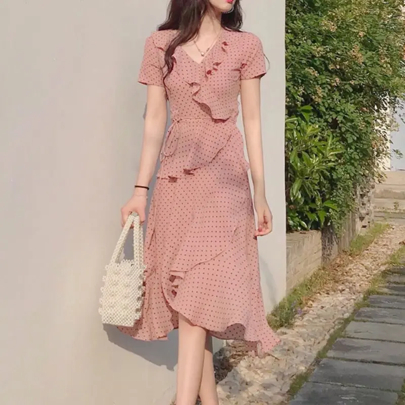 Vintage Elegant Party Beach Chic Sexy Summer Women Pink Dresses 2019 Polka Dots Sweet Print Ruffles Female Fashion Midi Dress
Vintage Elegant Party Beach Chic Sexy Summer Women Pink Dresses 2019 Polka Dots Sweet Print Ruffles Female Fashion Midi Dress