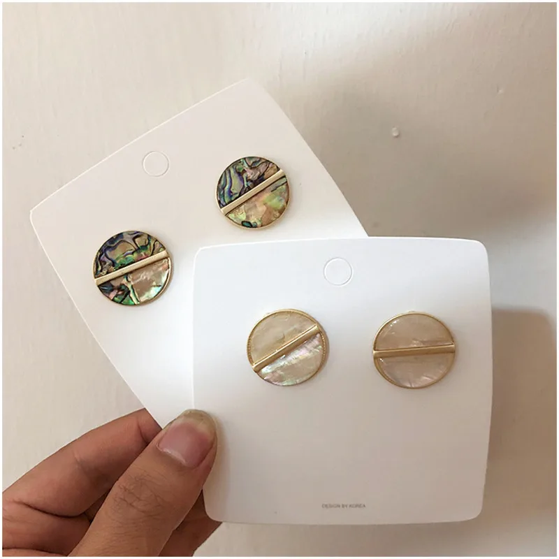Korean Earrings 2019 Fashion Women Ear Rings Geometric Round Shell Earrings Hypoallergenic Baroque Earrings Vintage Jewelry
Korean Earrings 2019 Fashion Women Ear Rings Geometric Round Shell Earrings Hypoallergenic Baroque Earrings Vintage Jewelry