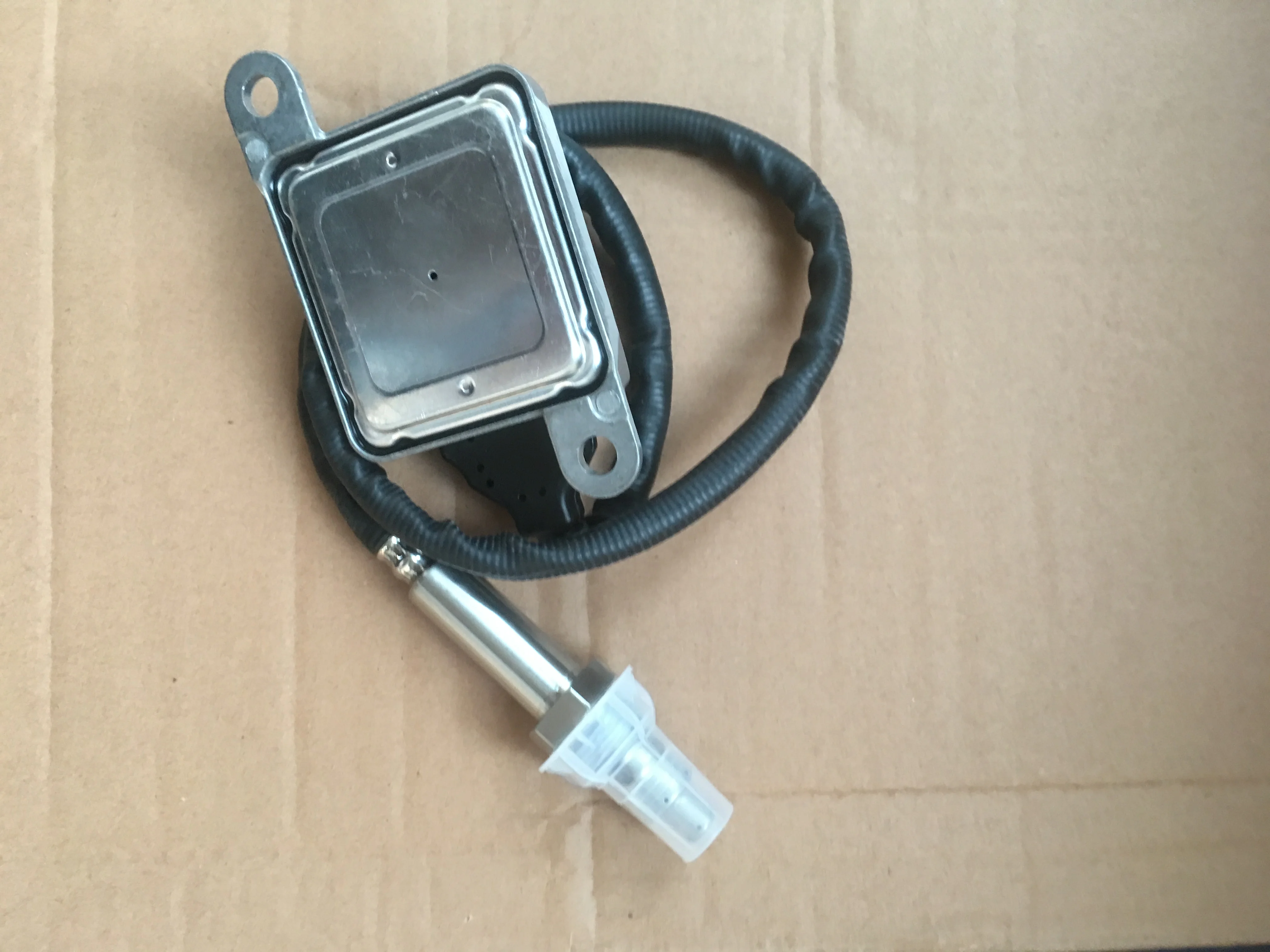 Nitrogen NOX Sensor Lambda Oxide O2 Sensor 5WK9 6610L For BMW E93 E90 E82 E88 E87 E91 E60 F10 N53 325i 330i 525i 530i 630i
Nitrogen NOX Sensor Lambda Oxide O2 Sensor 5WK9 6610L For BMW E93 E90 E82 E88 E87 E91 E60 F10 N53 325i 330i 525i 530i 630i