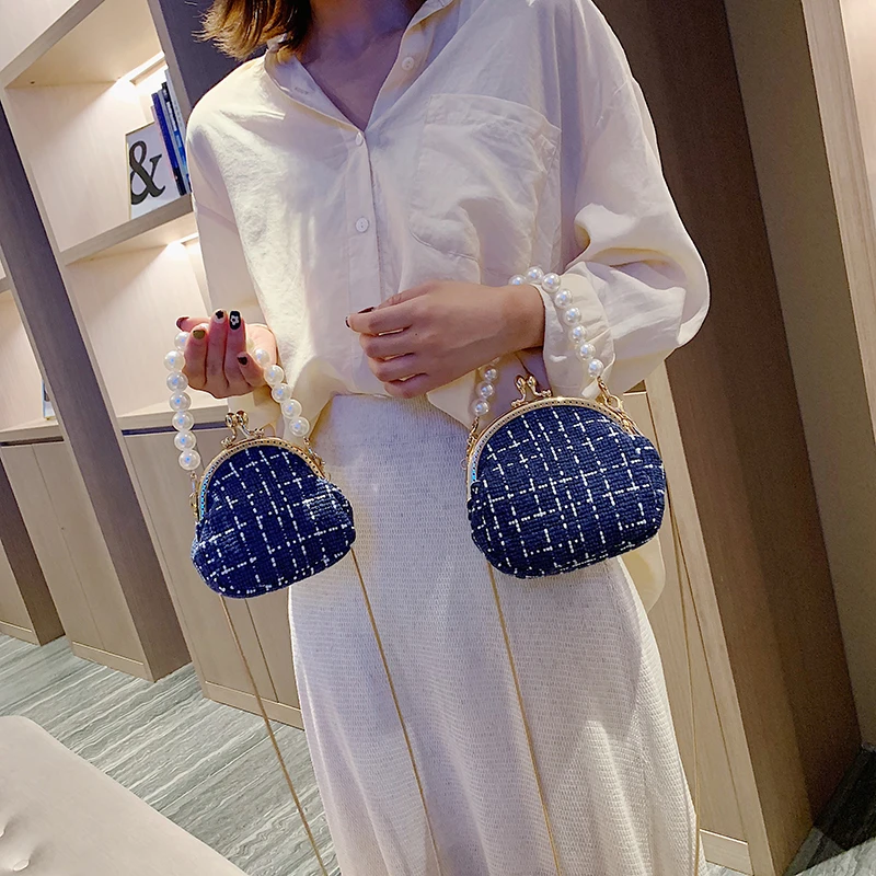 Mini Shell Woven Shoulder Bags for Women 2019 New Tote Female Luxury Handbags Small Wild Beading Crossbody Messenger Bag Bolsas 
Mini Shell Woven Shoulder Bags for Women 2019 New Tote Female Luxury Handbags Small Wild Beading Crossbody Messenger Bag Bolsas