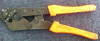 

The United States T&B THOMAS & BETTS TBM 20S tombe brass copper nose crimping pliers