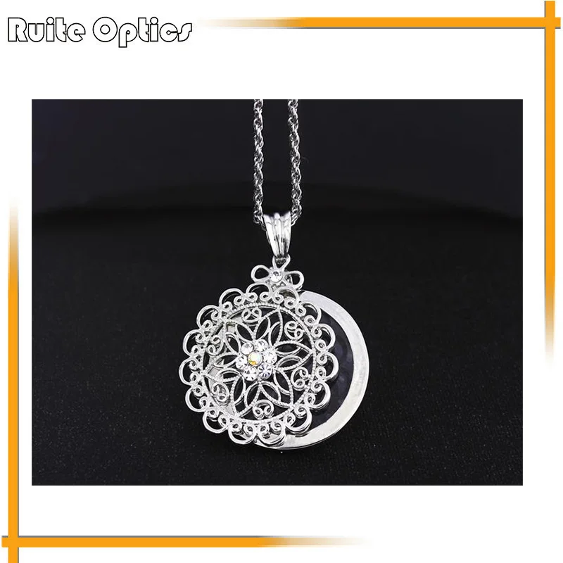 3x Portable Creative Present Fashion Necklace Reading Magnifier Pendant Necklace Decorative Gift Magnifying Glass Loupe
3x Portable Creative Present Fashion Necklace Reading Magnifier Pendant Necklace Decorative Gift Magnifying Glass Loupe