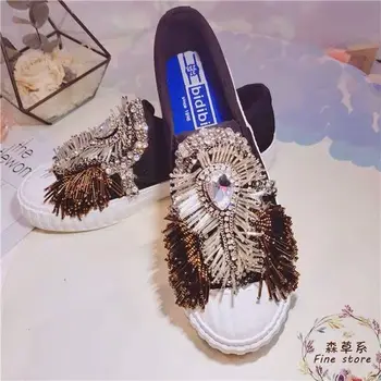European Station New Graffiti for Old Spray Painted Dirty Shoes in Spring of 2019 women shoes
European Station New Graffiti for Old Spray Painted Dirty Shoes in Spring of 2019 women shoes