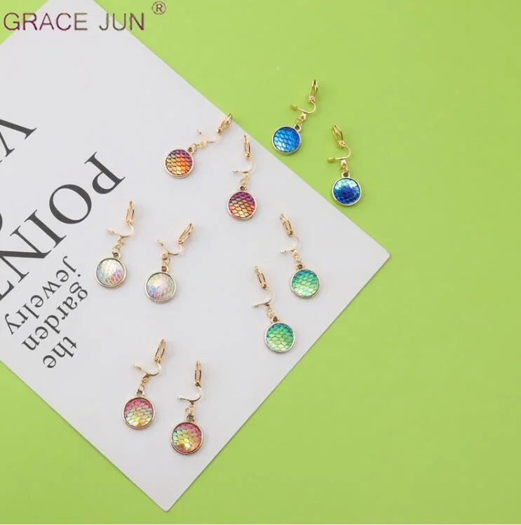 GRACE JUN Korean Style Simple Fish Scales Clip on Earrings Without Pierced Ear Clips for Girls Colorful Clip Earrings Good Gift
GRACE JUN Korean Style Simple Fish Scales Clip on Earrings Without Pierced Ear Clips for Girls Colorful Clip Earrings Good Gift