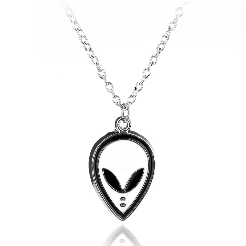 New Design Alien Charm Necklace Flying UFO Charm Spaceship Sci Fi Galaxy Pendant Statement Necklace Unisex Creative Gift
New Design Alien Charm Necklace Flying UFO Charm Spaceship Sci Fi Galaxy Pendant Statement Necklace Unisex Creative Gift