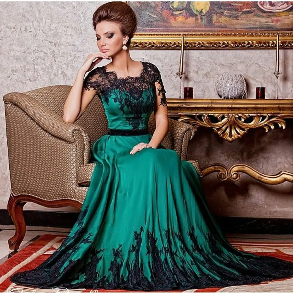 2016 New Arrival Charming Emerald Green Satin Black Lace Applique Half Sleeves A Line Formal Mother Of Bride Dresses For Party 
2016 New Arrival Charming Emerald Green Satin Black Lace Applique Half Sleeves A Line Formal Mother Of Bride Dresses For Party