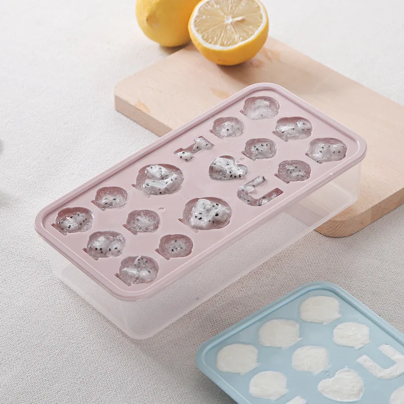 Creative animal fruit homemade ice cubes ice cube mold with lid ice box cute DIY ice mold gadget
Creative animal fruit homemade ice cubes ice cube mold with lid ice box cute DIY ice mold gadget