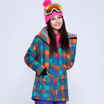 GSOU SNOW Outdoor female Korean style graffiti windproof waterproof ski suit double plate ski suit super warm ski jacket
GSOU SNOW Outdoor female Korean style graffiti windproof waterproof ski suit double plate ski suit super warm ski jacket
