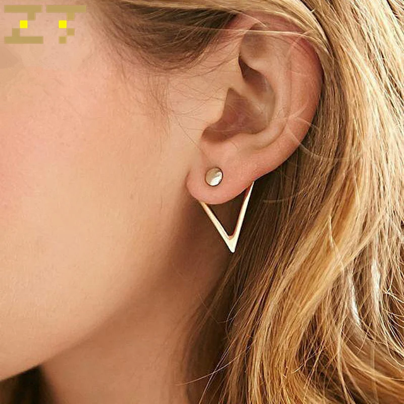 Hot Sale Fashion Jewelry Creative Statement Geometric Triangle Pendant Gold Color Round Stud Earring for Women Brincos Oorbellen
Hot Sale Fashion Jewelry Creative Statement Geometric Triangle Pendant Gold Color Round Stud Earring for Women Brincos Oorbellen