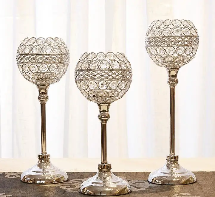 Crystal candlestick warm-hearted Candlestick Romantic Dinner Decoration Home Furnishing Candel Holder Metal rod + crystal bowl
Crystal candlestick warm-hearted Candlestick Romantic Dinner Decoration Home Furnishing Candel Holder Metal rod + crystal bowl
