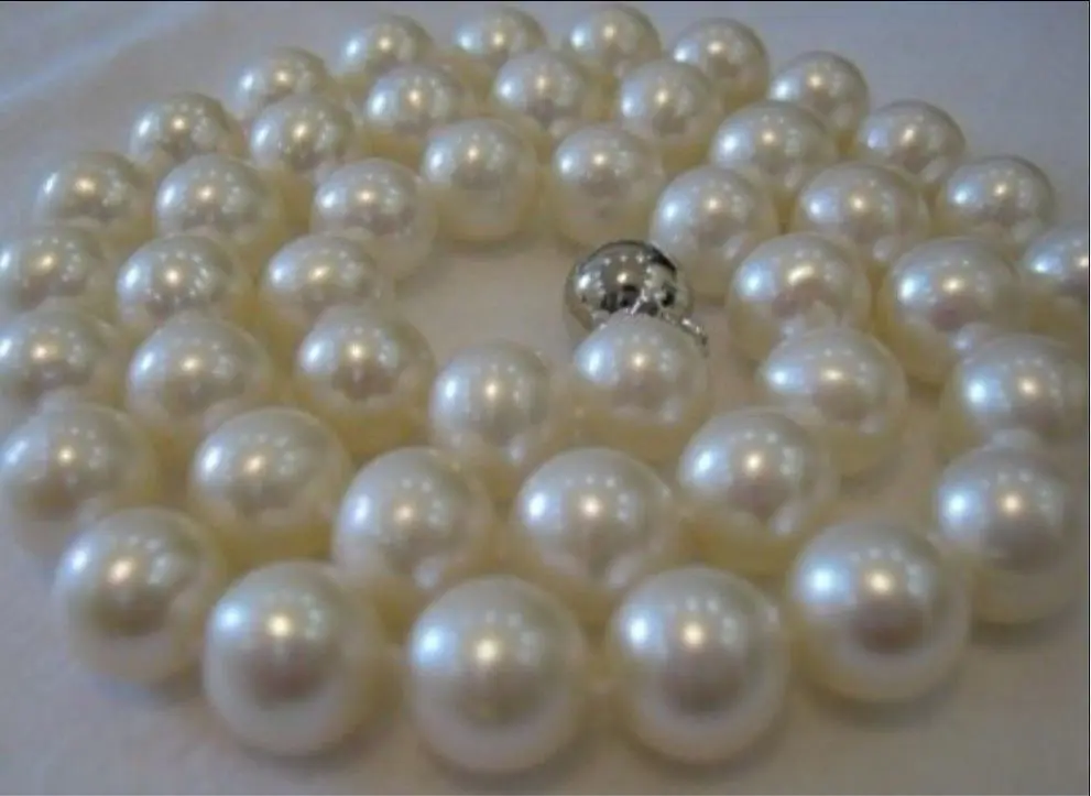 AAA 9-10MM SOUTH SEA WHITE PEARL ROUND NECKLACE 17 INCH^^^@^Noble style Natural Fine jewe FREE SHIPPING
AAA 9-10MM SOUTH SEA WHITE PEARL ROUND NECKLACE 17 INCH^^^@^Noble style Natural Fine jewe FREE SHIPPING