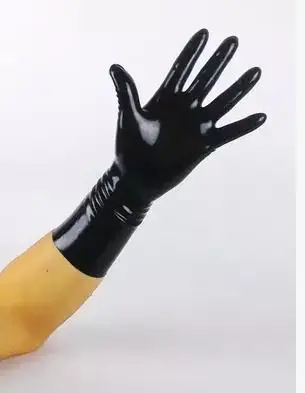 Фото Черные латексные короткие перчатки запястные на пять пальцев резиновые рукавицы