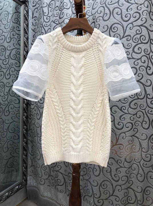 2019 Early autumn new women's round collar lace embroidery stitching sleeve knitted short sleeve jacket 712
2019 Early autumn new women's round collar lace embroidery stitching sleeve knitted short sleeve jacket 712