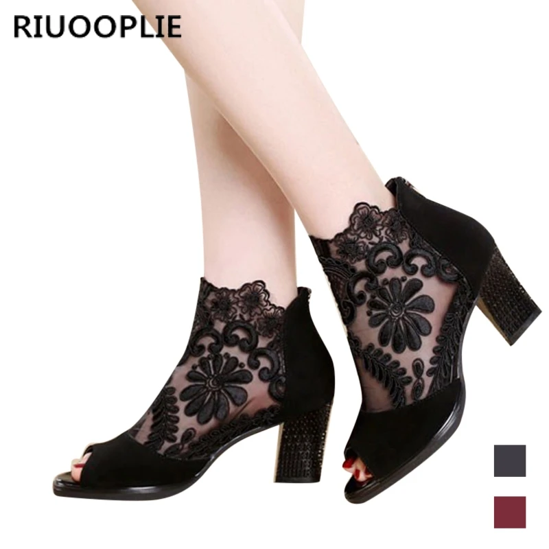 RIUOOPLIE Women Sexy Prom Wedding Shoes Sandals with Coarse Heels Spring Summer European American Waterproof Mesh Gauze Shoes
RIUOOPLIE Women Sexy Prom Wedding Shoes Sandals with Coarse Heels Spring Summer European American Waterproof Mesh Gauze Shoes