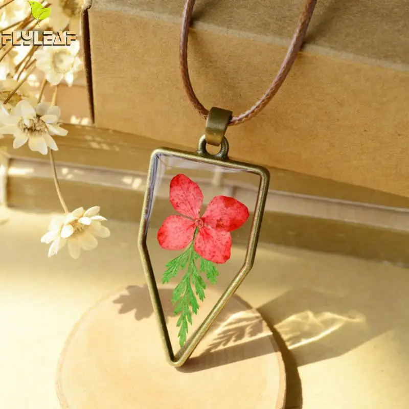 Flyleaf Handmade Vintage Natural Dry Flowers Necklaces & Pendants For Women High Quality Retro Style Girl Jewelry
Flyleaf Handmade Vintage Natural Dry Flowers Necklaces & Pendants For Women High Quality Retro Style Girl Jewelry