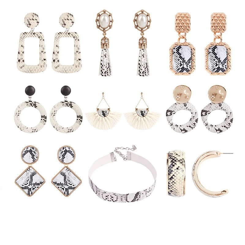 Vintage Snake Print Earrings for Women Geometric Leopard Earring Statement Earing Summer Jewelry pendientes za 2019
Vintage Snake Print Earrings for Women Geometric Leopard Earring Statement Earing Summer Jewelry pendientes za 2019