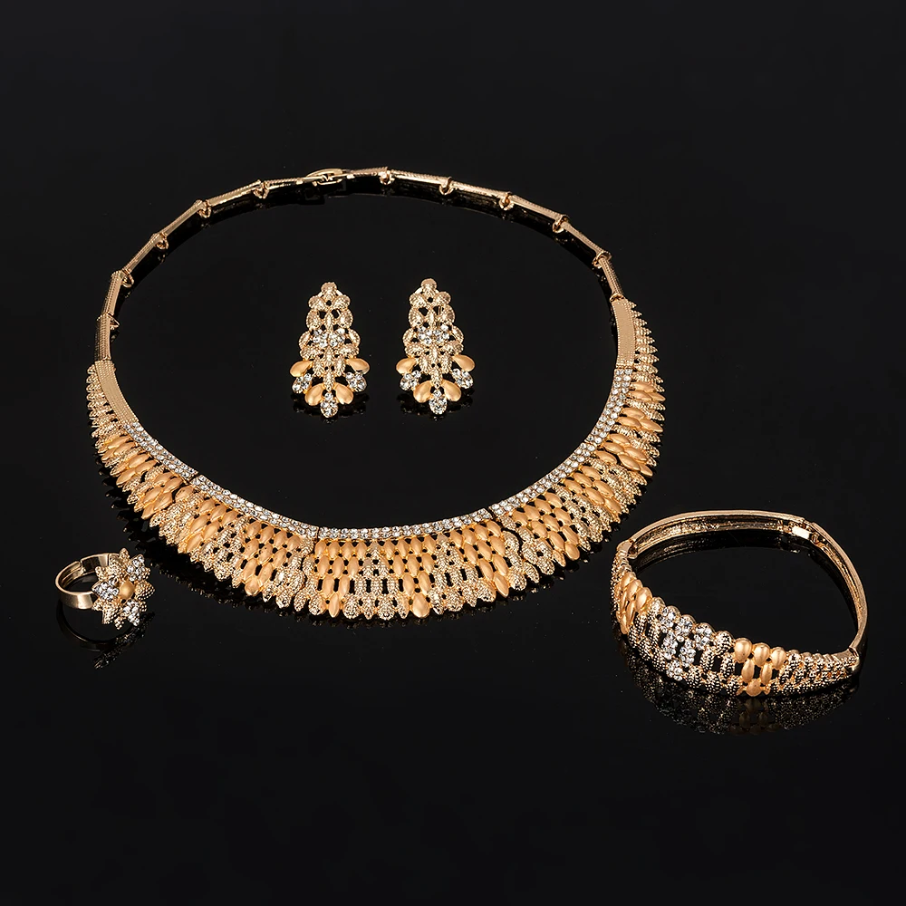 2019 NEW Dubai Gold Jewelry Sets Nigerian Wedding African Beads Crystal Bridal Jewellery Set Rhinestone Ethiopian Jewelry parure
2019 NEW Dubai Gold Jewelry Sets Nigerian Wedding African Beads Crystal Bridal Jewellery Set Rhinestone Ethiopian Jewelry parure