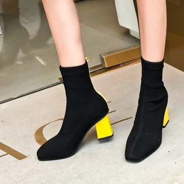 Big Size 9 10 11 12 Suede-faced square-headed coloured thick-heeled straight-barrel boots
Big Size 9 10 11 12 Suede-faced square-headed coloured thick-heeled straight-barrel boots