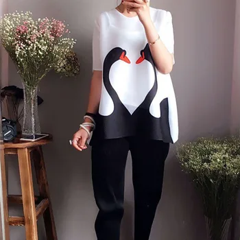 Summer new women's casual jacket with loose belly, large size, thin short sleeve T-shirt tide
Summer new women's casual jacket with loose belly, large size, thin short sleeve T-shirt tide