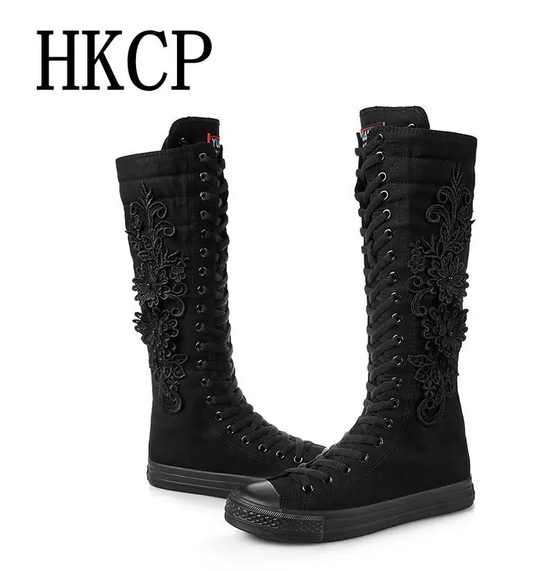 Spring autumn new casual canvas shoes inside zipper embroidery high tube women's Vulcanize shoes Plus size 41/42/43 black white
Spring autumn new casual canvas shoes inside zipper embroidery high tube women's Vulcanize shoes Plus size 41/42/43 black white