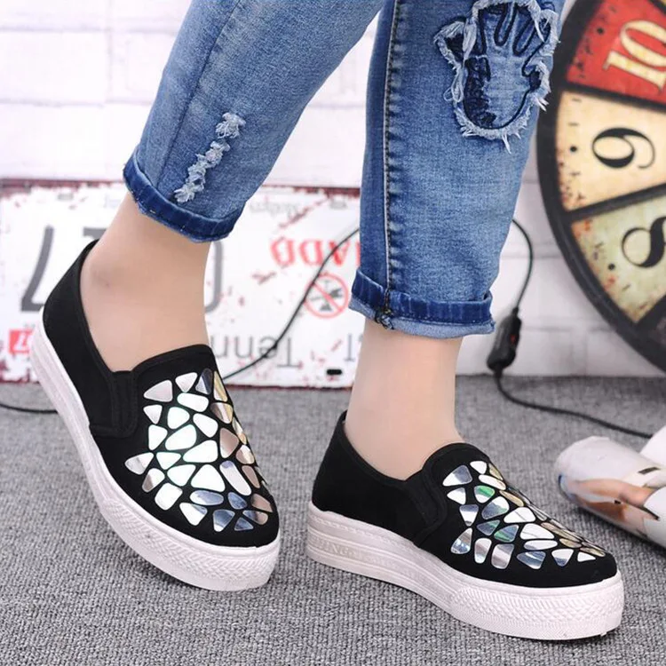 New Spring and Summer With White Shoes Women Flat Leather Canvas Shoes Female White Board Shoes Casual Shoes Female sequins6.15
New Spring and Summer With White Shoes Women Flat Leather Canvas Shoes Female White Board Shoes Casual Shoes Female sequins6.15