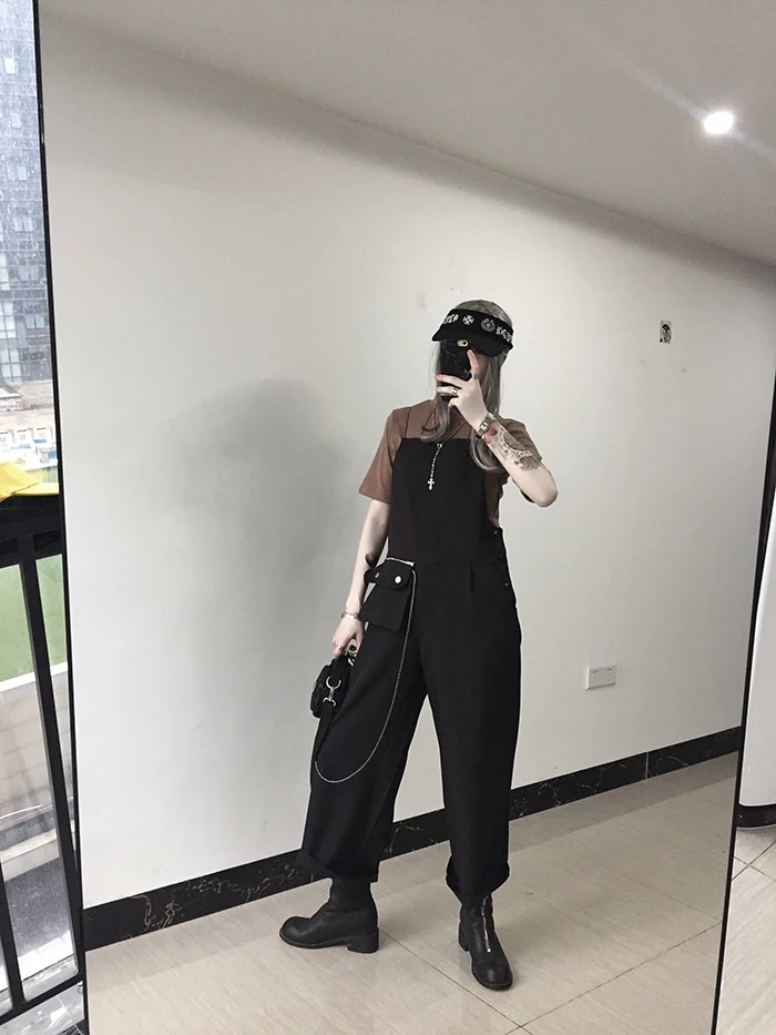 2019 Summer New arrival Women Black Jumpsuit High Waist Sleeveless Loose With Pockets Length Pants Fashion Cool girls Jumpsuit
2019 Summer New arrival Women Black Jumpsuit High Waist Sleeveless Loose With Pockets Length Pants Fashion Cool girls Jumpsuit