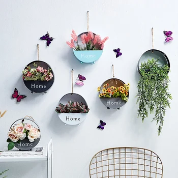 Vase Metal Iron Art Hanging Flower Basket Round Shape Solid Color Wall Planter Decor Adornment Bonsai Creative Flower Wall Vases
Vase Metal Iron Art Hanging Flower Basket Round Shape Solid Color Wall Planter Decor Adornment Bonsai Creative Flower Wall Vases