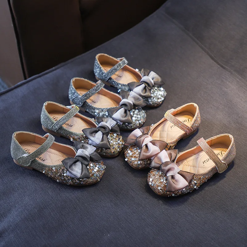 2019 New Style baby girl princess shoes Kids Toddler Infant Girls fashion Crystal shinning Single Party Princess walk Shoe
2019 New Style baby girl princess shoes Kids Toddler Infant Girls fashion Crystal shinning Single Party Princess walk Shoe